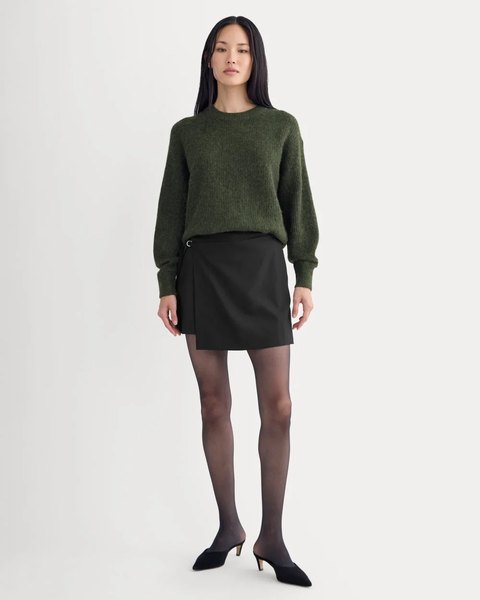 Relaxed Polish style inspiration: Soft texture. Easy proportions.